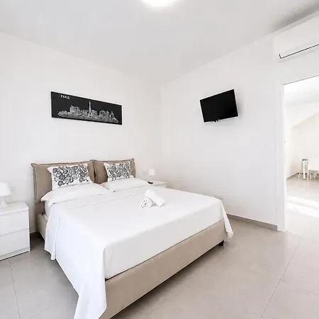 Apartmán Hostdomus - Fior Di Mare - Alloggi Con Parcheggio Privato