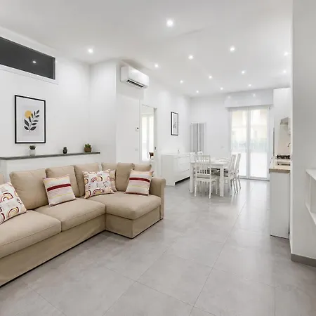 Hostdomus - Fior Di Mare - Alloggi Con Parcheggio Privato Marina dʼAndora